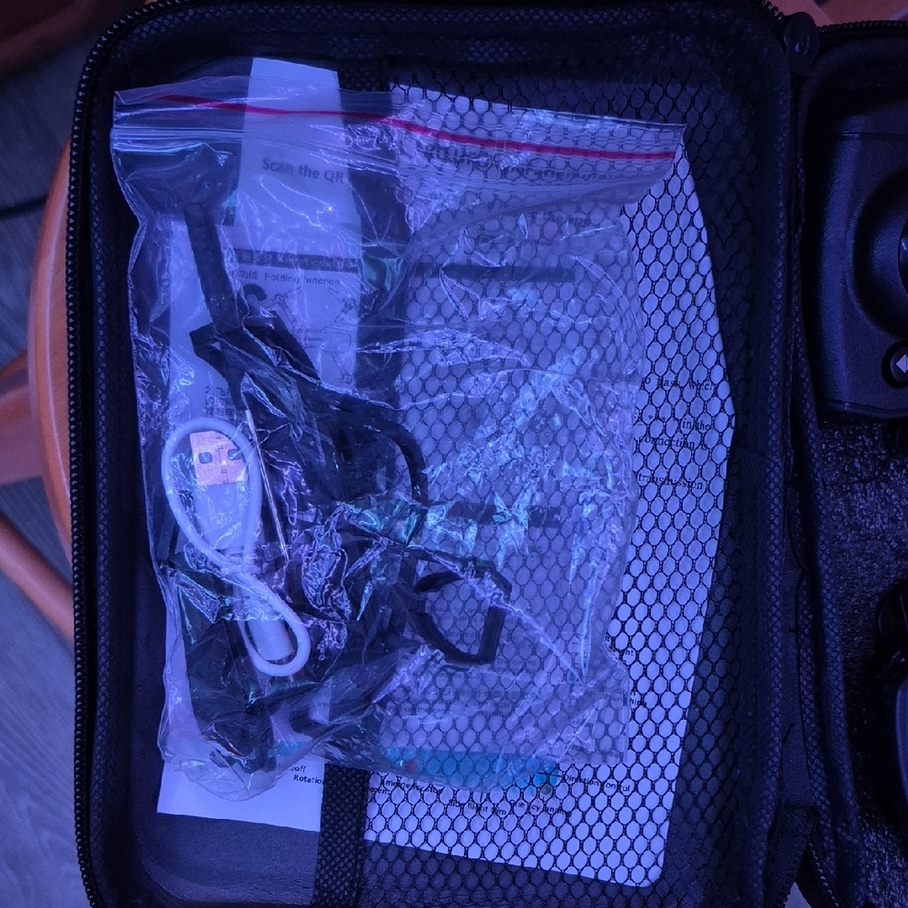 Gesture Photograph Control Drone - Picture 4 of 4